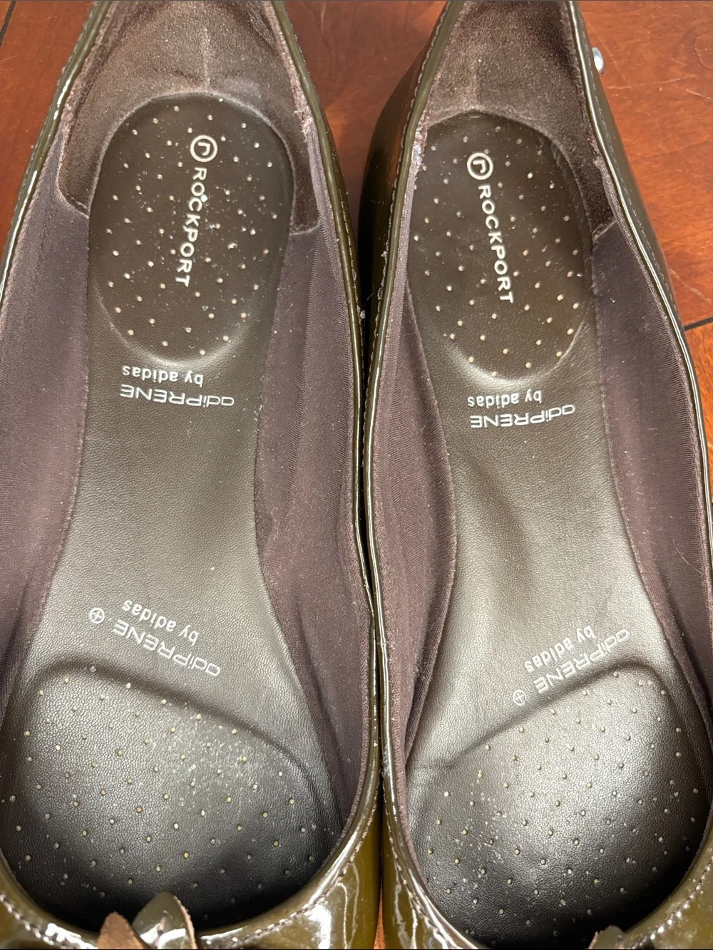 Rockport Brown Patent Ballet Flats with Flower Accent - W11.